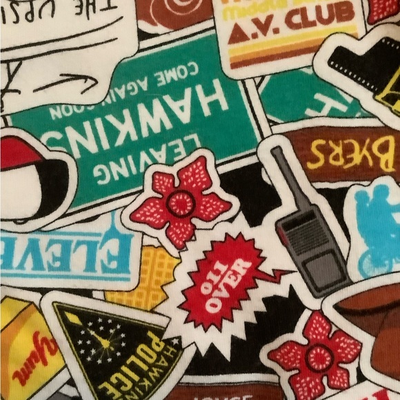 Peter Alexander Stranger Things Loungewear Pullover Top - Picture 12 of 13